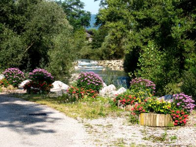 Les bords du Camping Les Berges du Guiers St Laurent du Pont