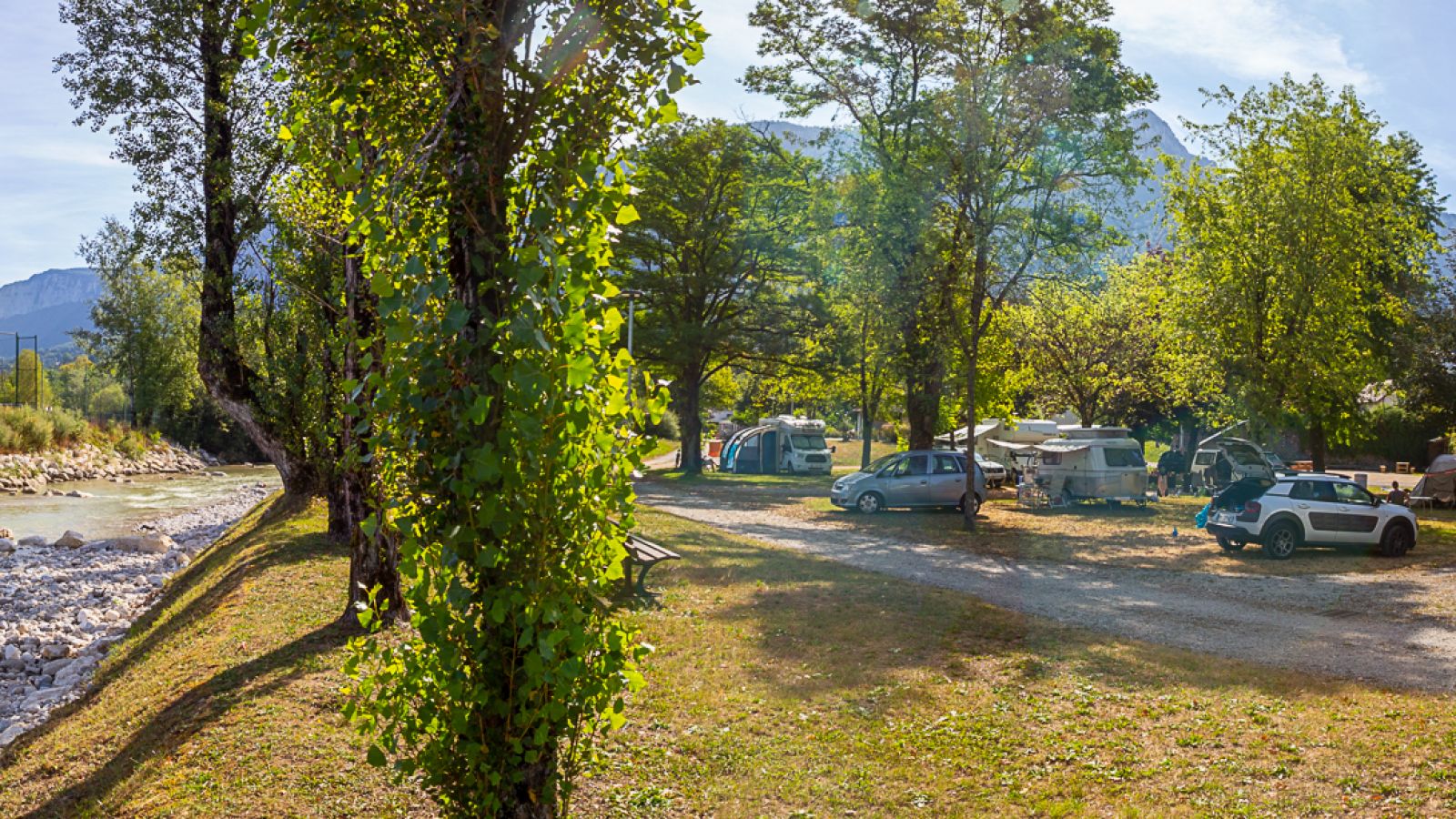 Camping municipal Les Berges du Guiers — photo 8